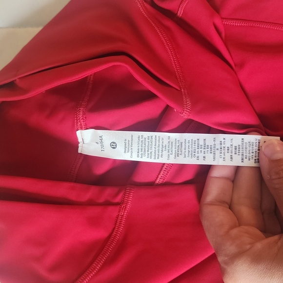 Lululemon Fast and Free High-Rise Tight 25” Pockets - Picture 7 of 8